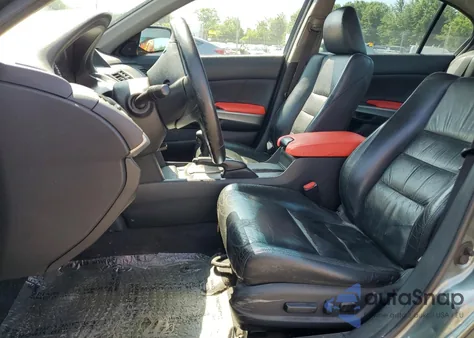 2010 Honda Accord Exl z USA, uszkodzony, nr VIN 5KBCP3F86AB003321